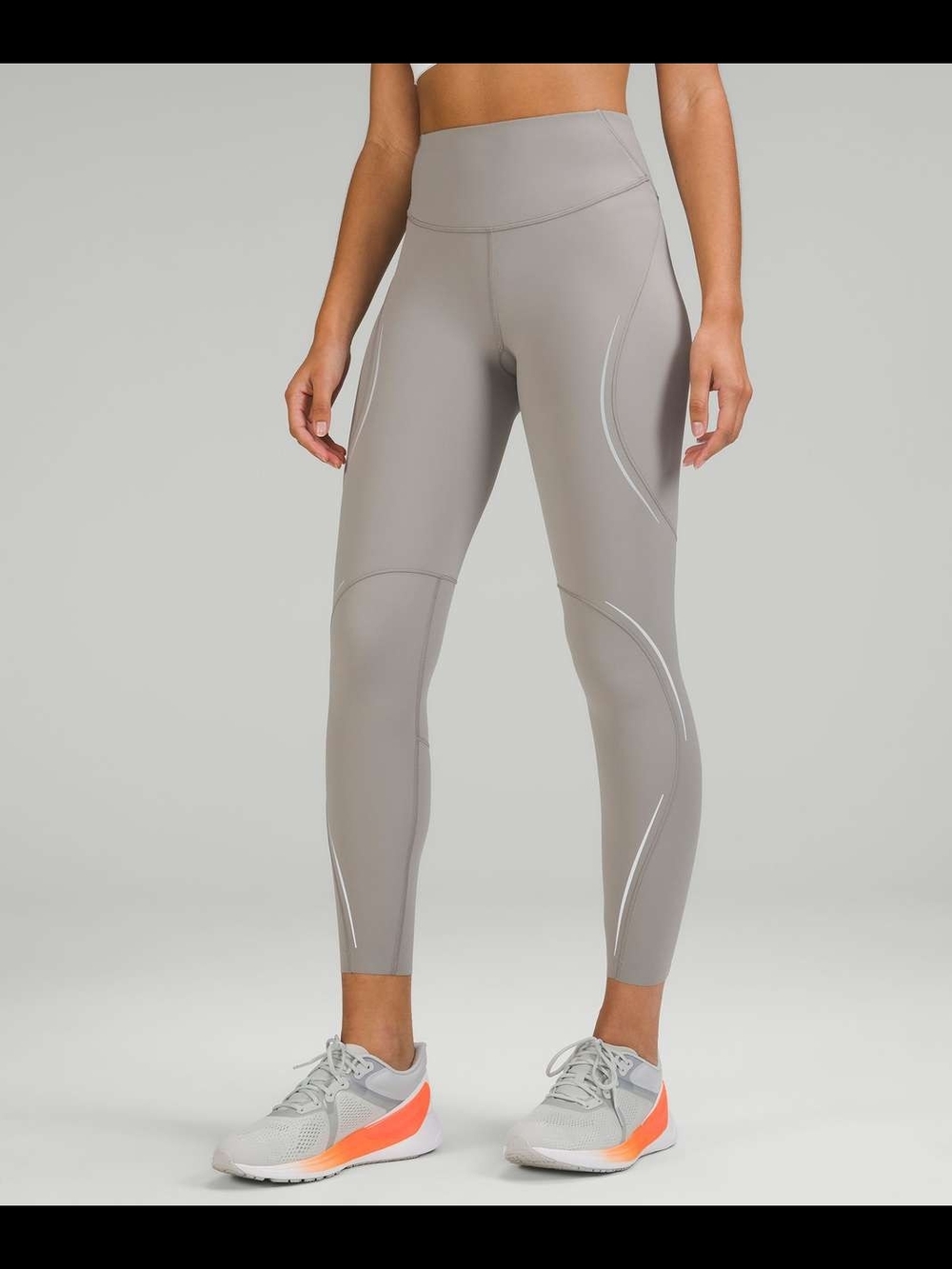 Lululemon Base Pace High-Rise Reflective Tight 25"
Gull Grey Size 6